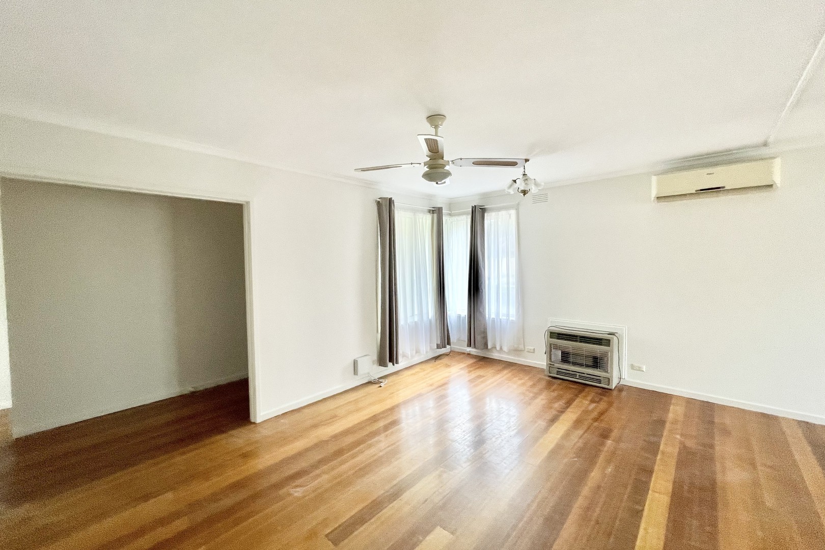 1 Joan Street, Melton, VIC 3337, Melton - Thumbnail 4