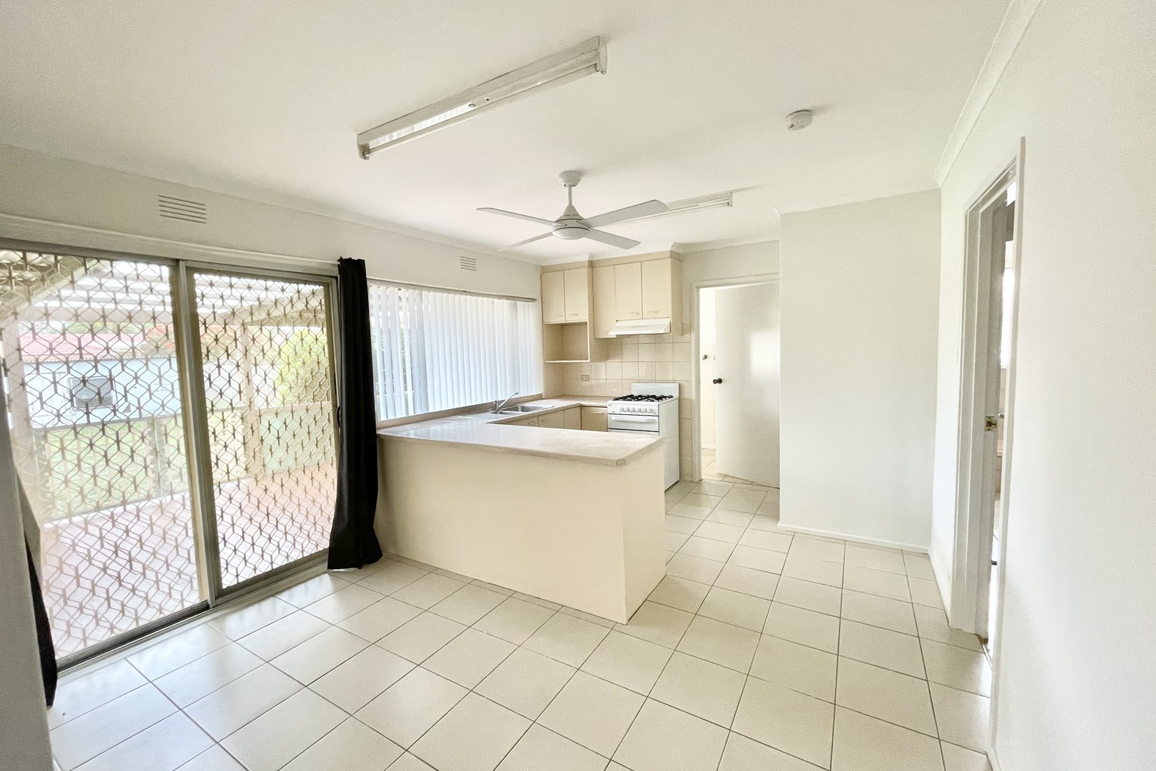 1 Joan Street, Melton, VIC 3337, Melton - Thumbnail 6