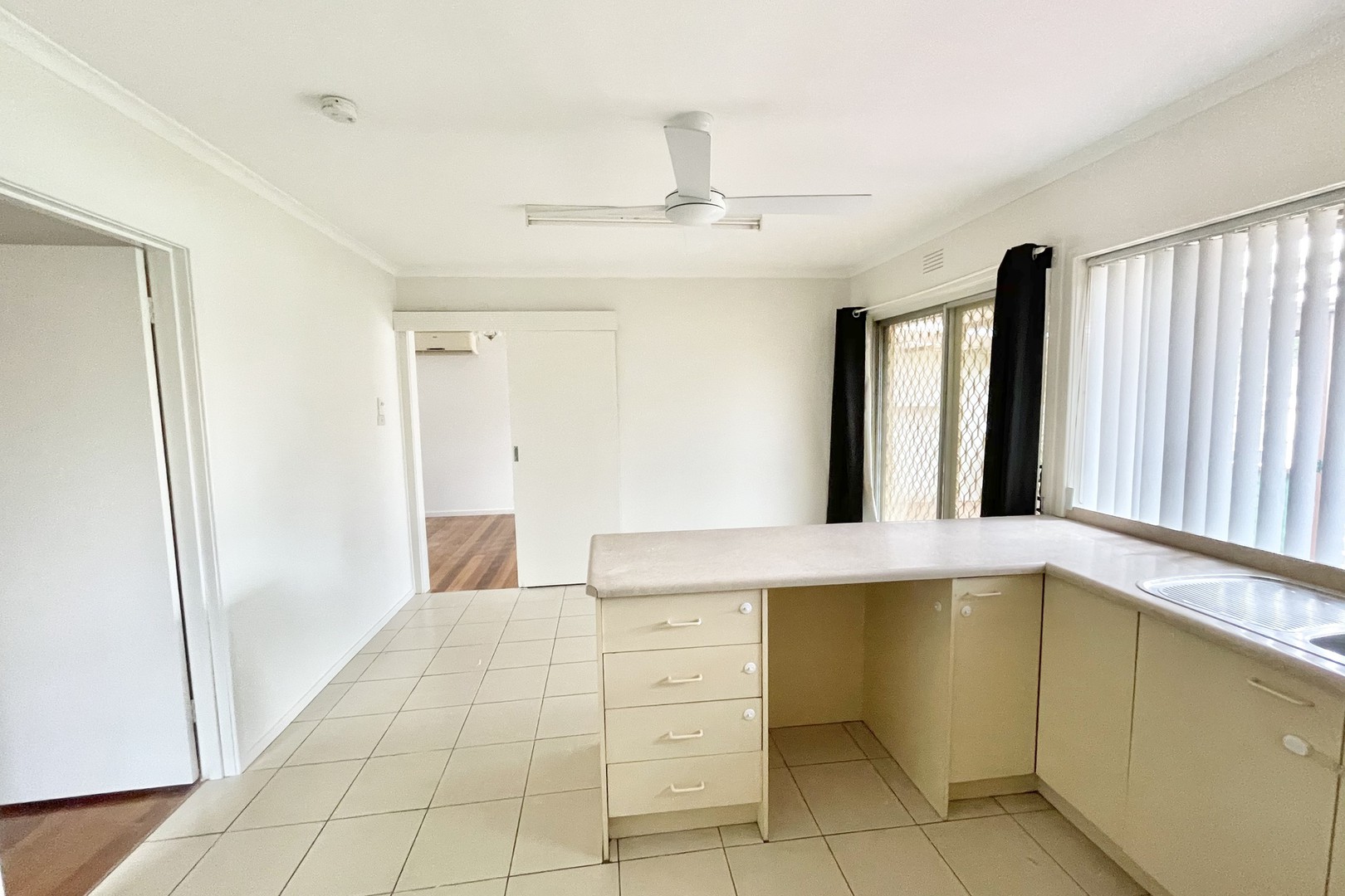 1 Joan Street, Melton, VIC 3337, Melton - Thumbnail 7