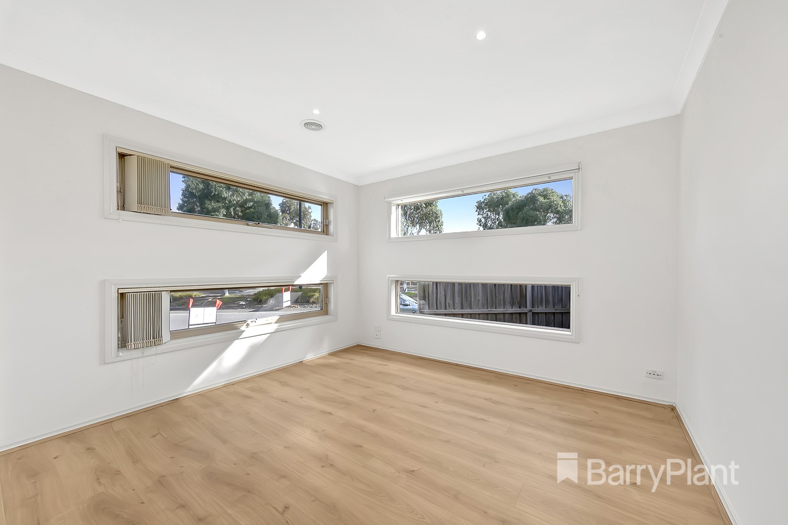1 Kakadu View, South Morang, VIC 3752, South Morang - Thumbnail 2