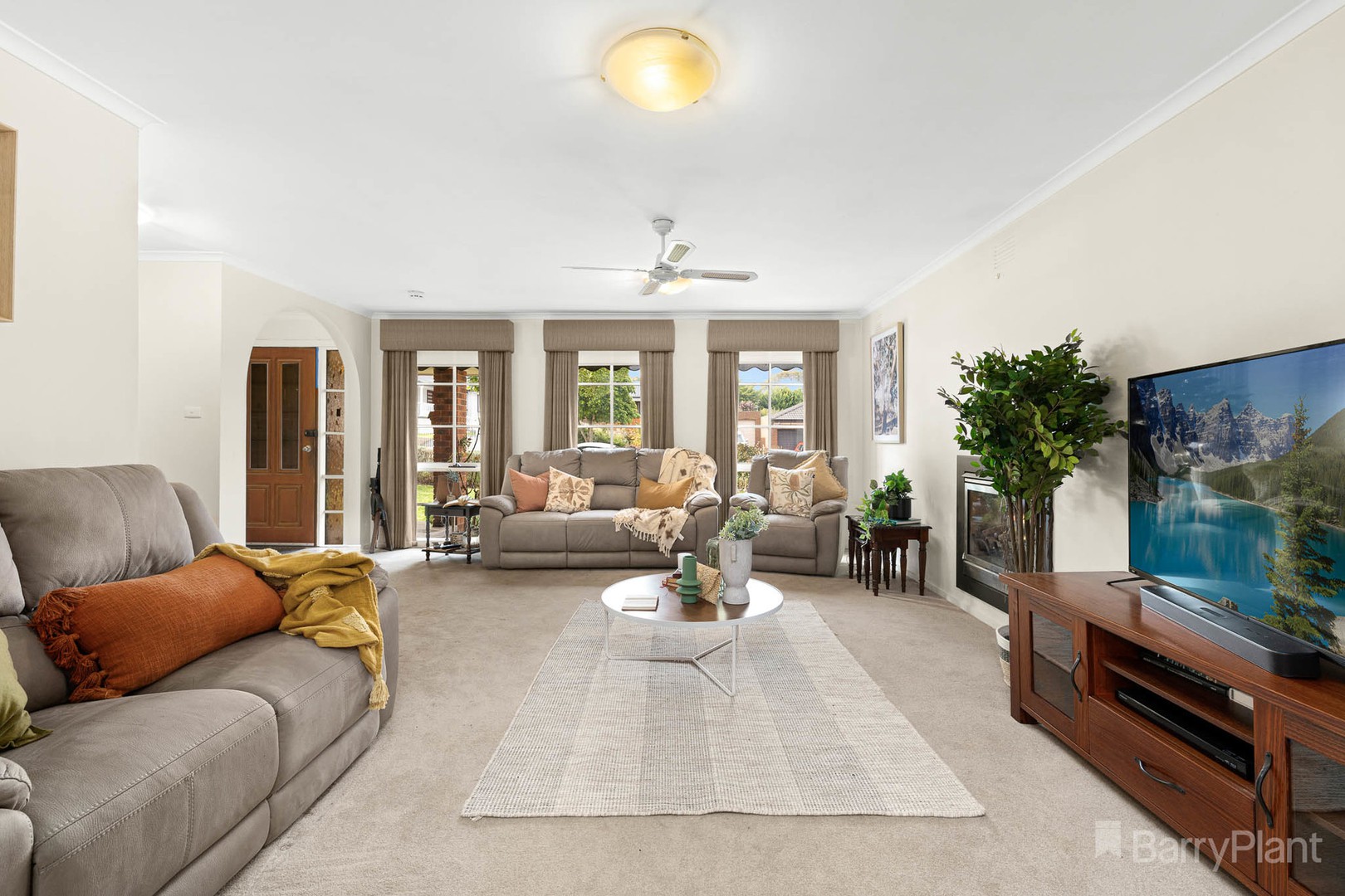 1 Kialoa Court, Narre Warren, VIC 3805, Narre Warren - Thumbnail 3