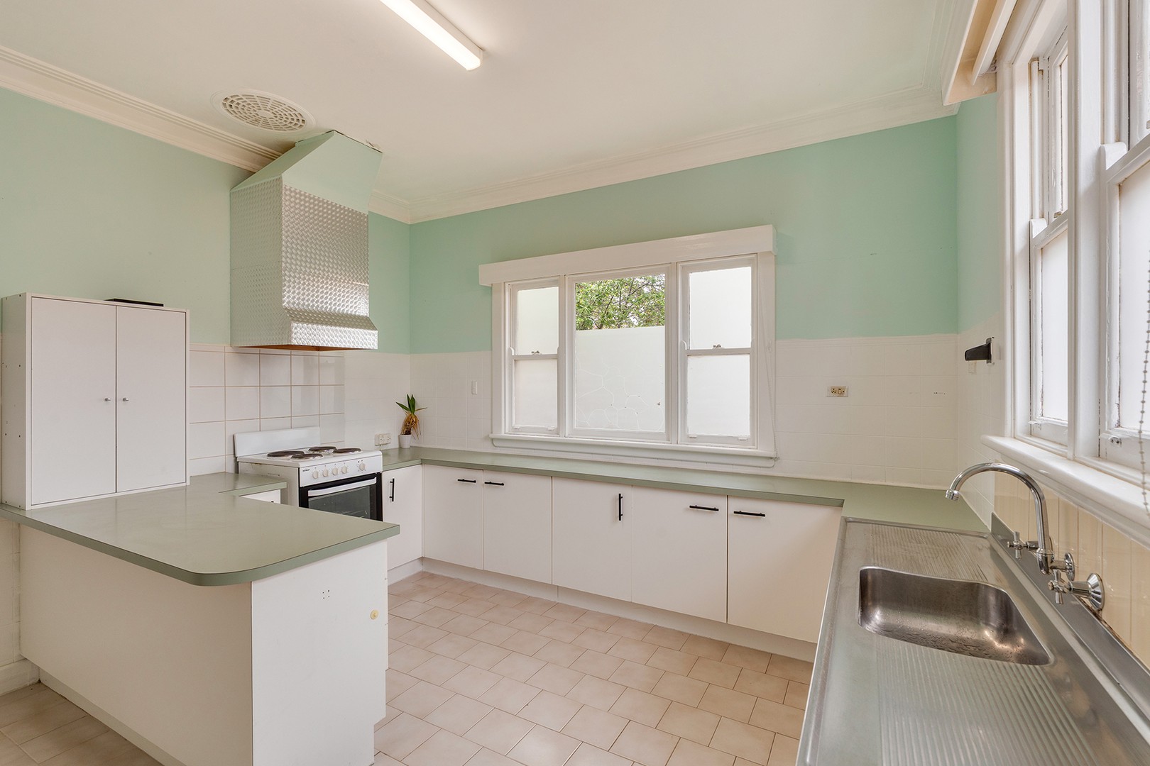 1 King Street, Glenroy, VIC 3046 - Thumbnail 2 - 02/12/2025