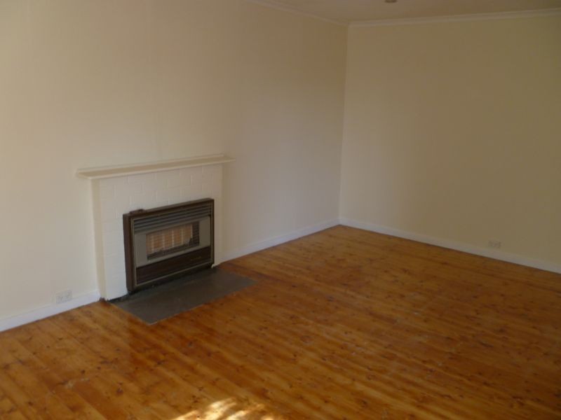 1 Kinnane Crescent, Sunshine, VIC 3020, Sunshine - Thumbnail 3