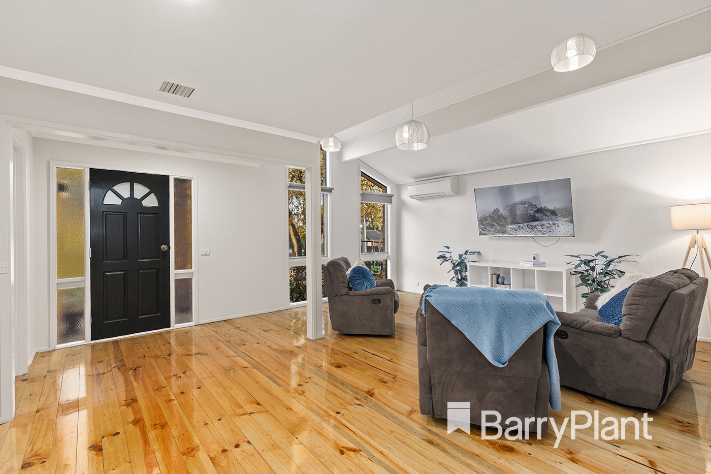 1 Kirsten Court, Mooroolbark, VIC 3138, Mooroolbark - Thumbnail 2