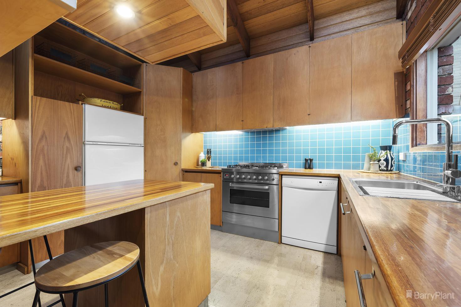 1 Kitson Crescent, Templestowe Lower, VIC 3107, Templestowe Lower - Thumbnail 4