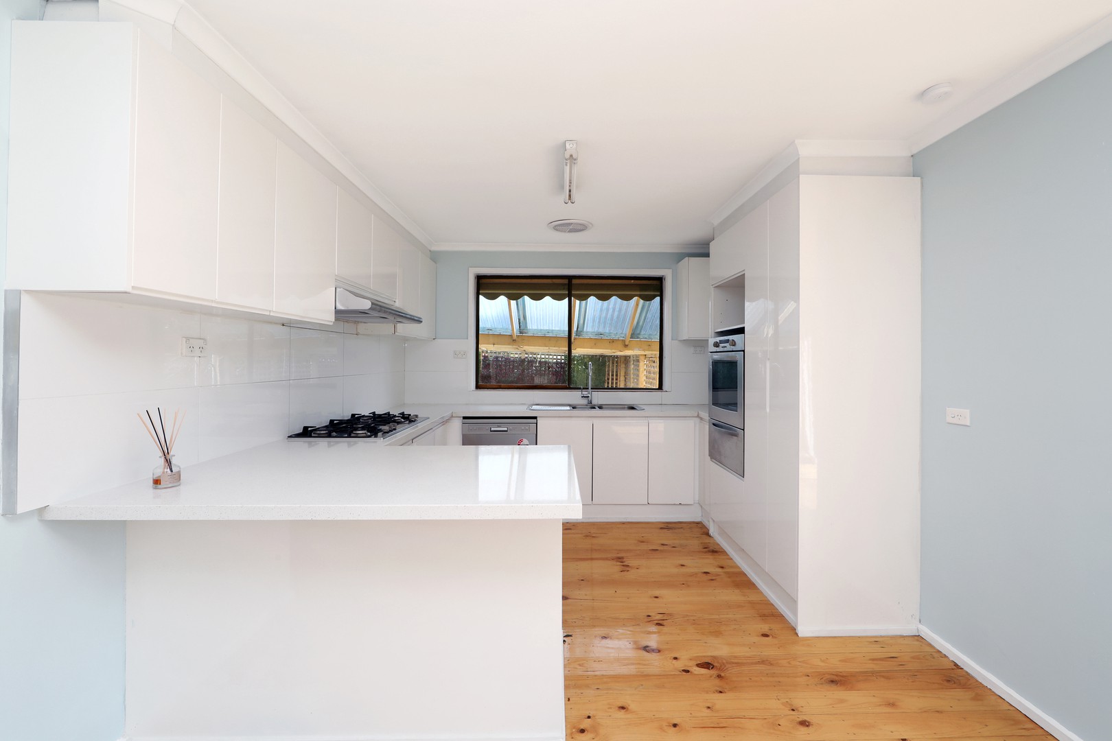 1 Lambourne Avenue, Rowville, VIC 3178 - Thumbnail 2 - 01/05/2026
