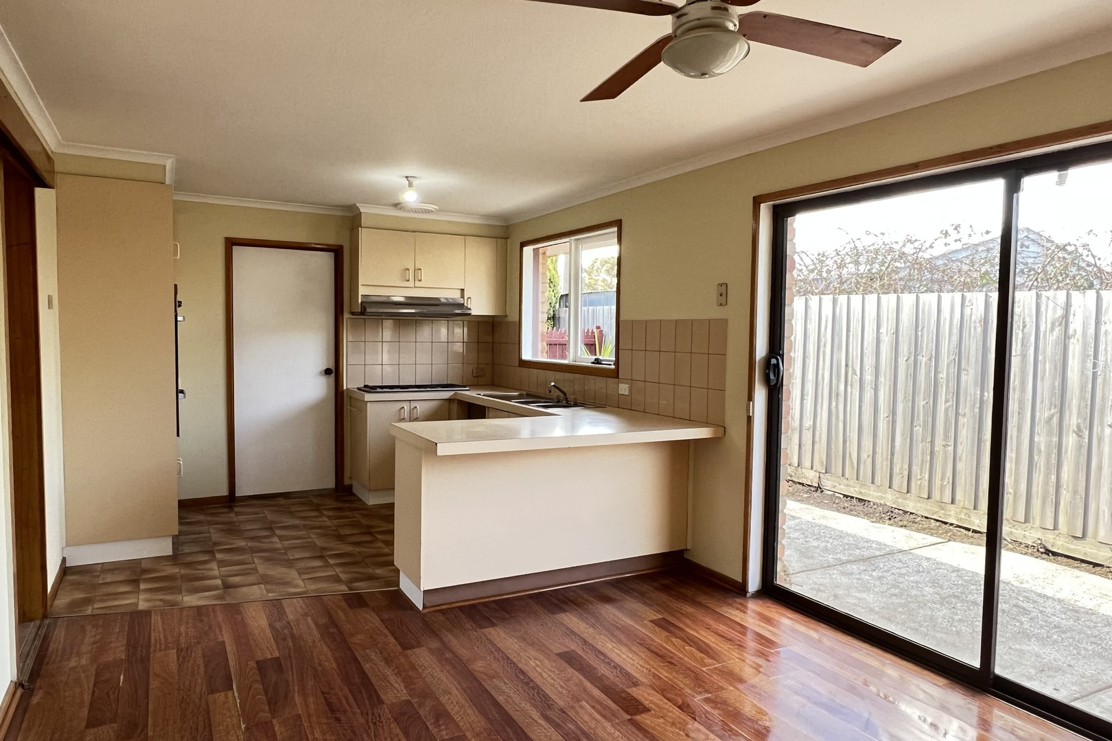 1 Lauren Court, Epping, VIC 3076 - Thumbnail 2 - 09/08/2022