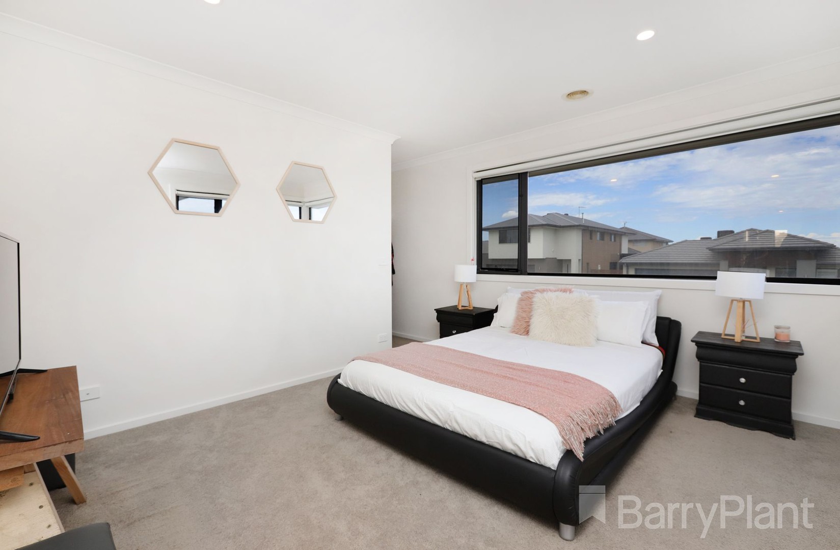 1 Lavinia StreetGreenvale, VIC 3059, Greenvale - Thumbnail 8