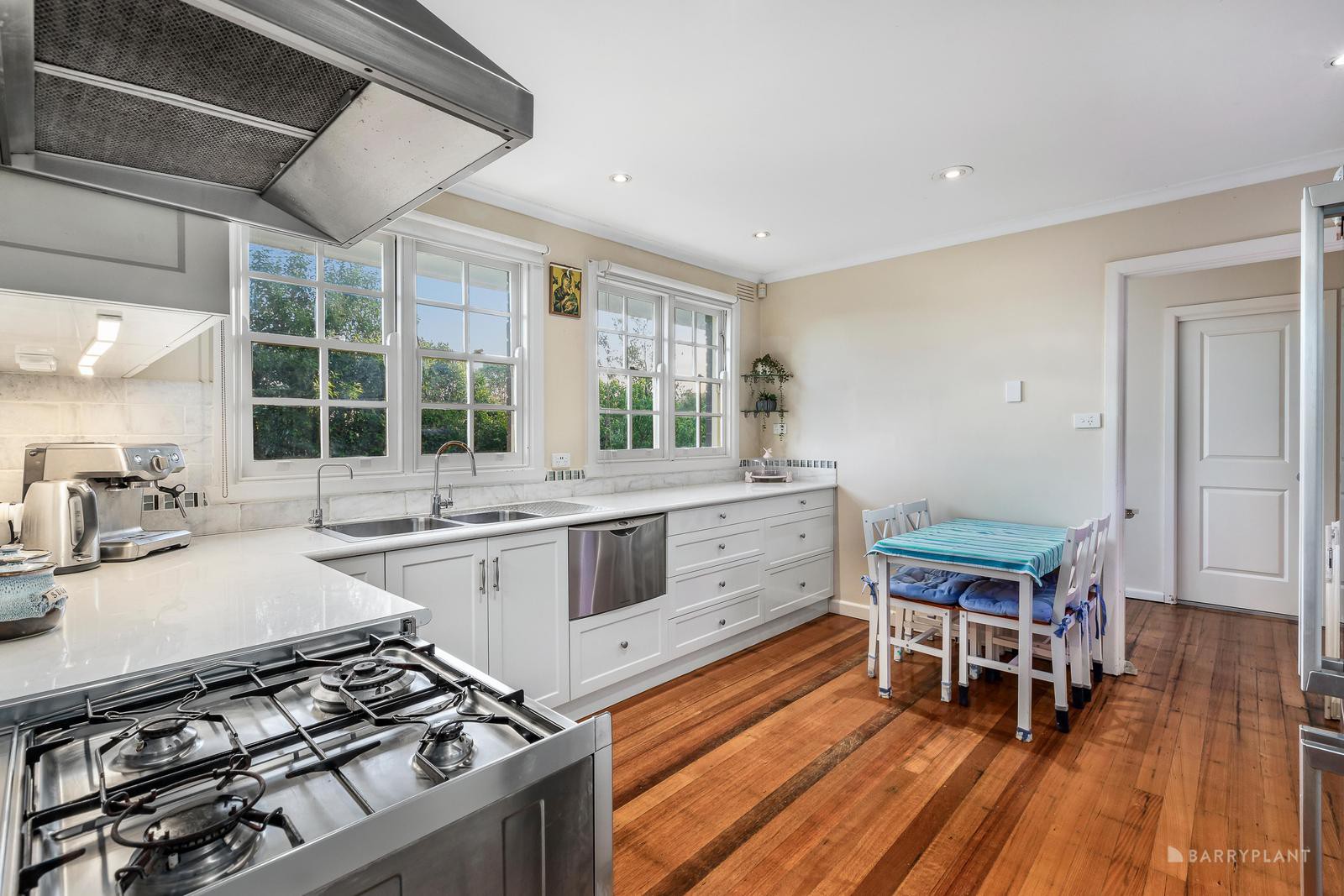 1 Lawrence Street, Doncaster East, VIC 3109, Doncaster East - Thumbnail 4