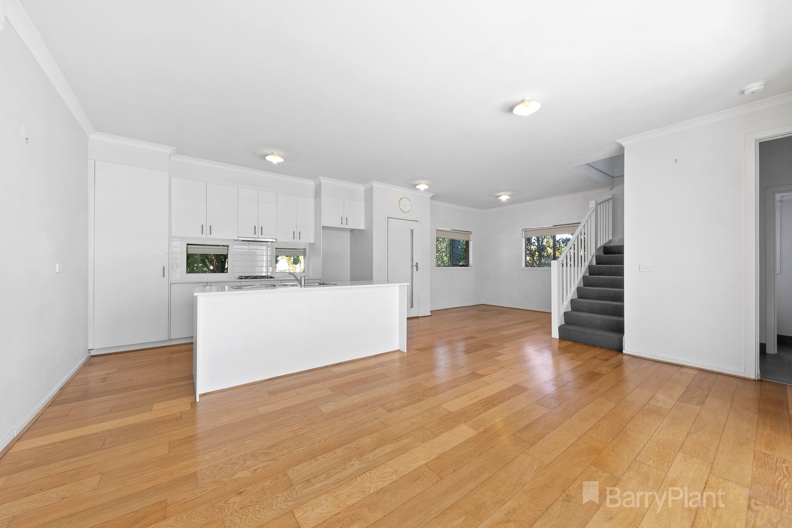 1 Leicester Square, Pakenham, VIC 3810 - Thumbnail 2 - 24/12/2021