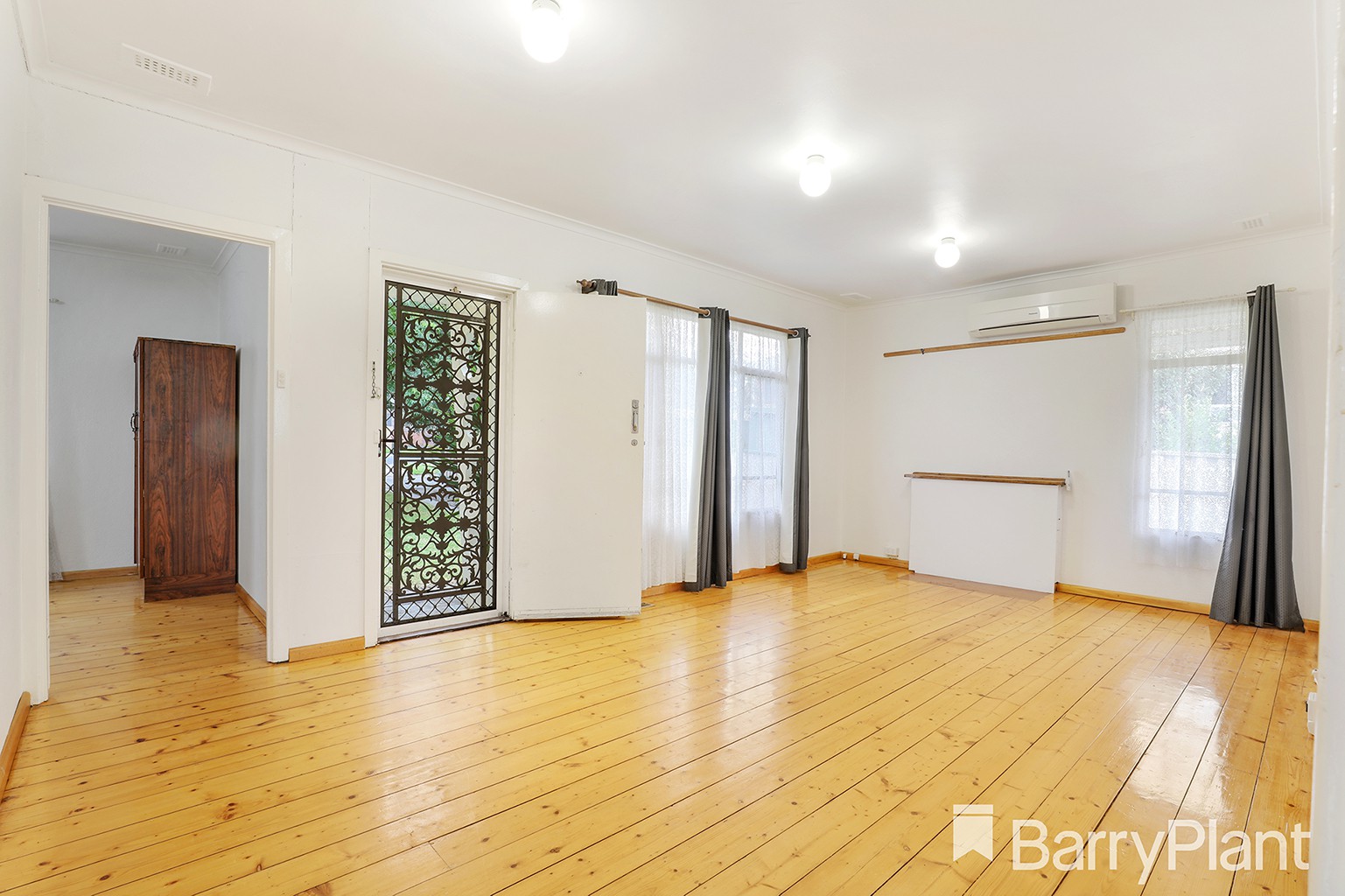 1 Lenna Court, Chadstone, VIC 3148, Chadstone - Thumbnail 2