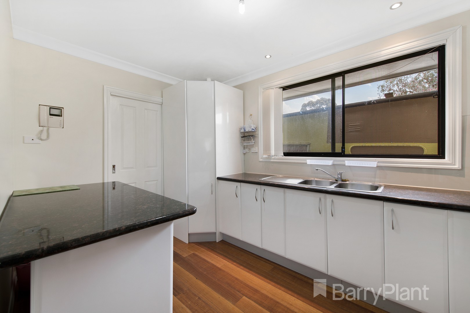 1 Lisa Place, Melton West, VIC 3337, Melton West - Thumbnail 5