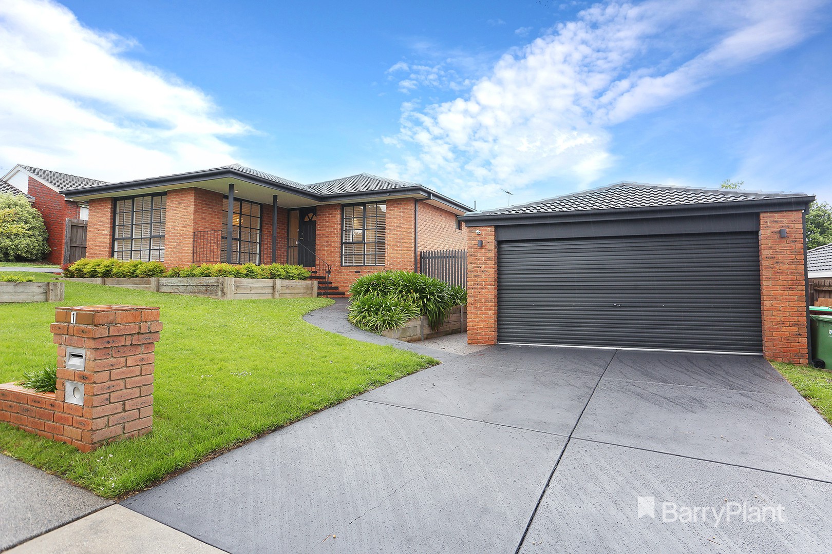 1 Lodge Crescent, Berwick, VIC 3806, Berwick - Thumbnail 2