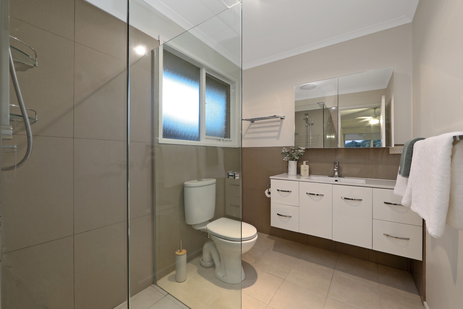 1 Macgregor Court, Rowville, VIC 3178, Rowville - Thumbnail 8