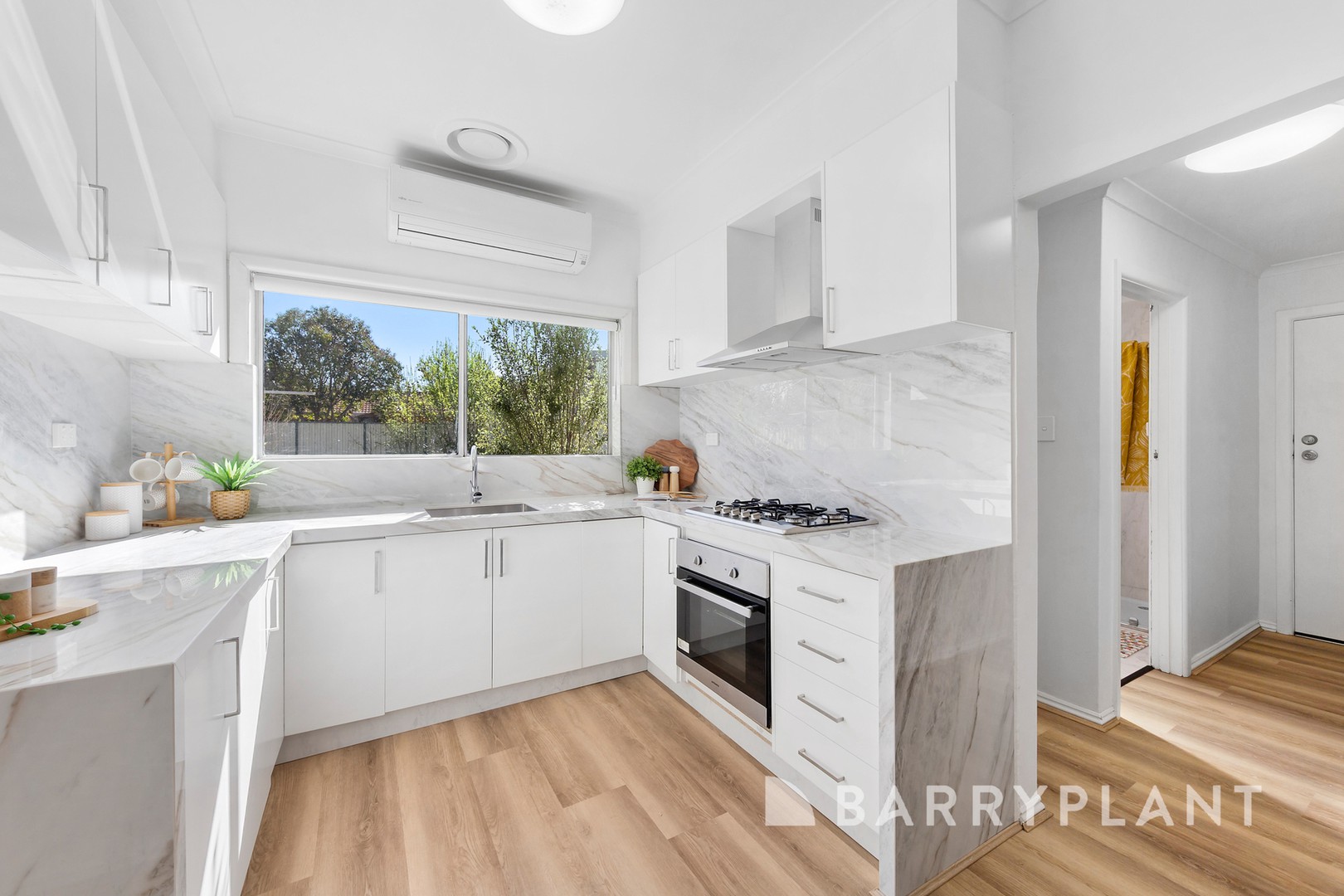 1 Manfred Avenue, St Albans, VIC 3021, St Albans - Thumbnail 6
