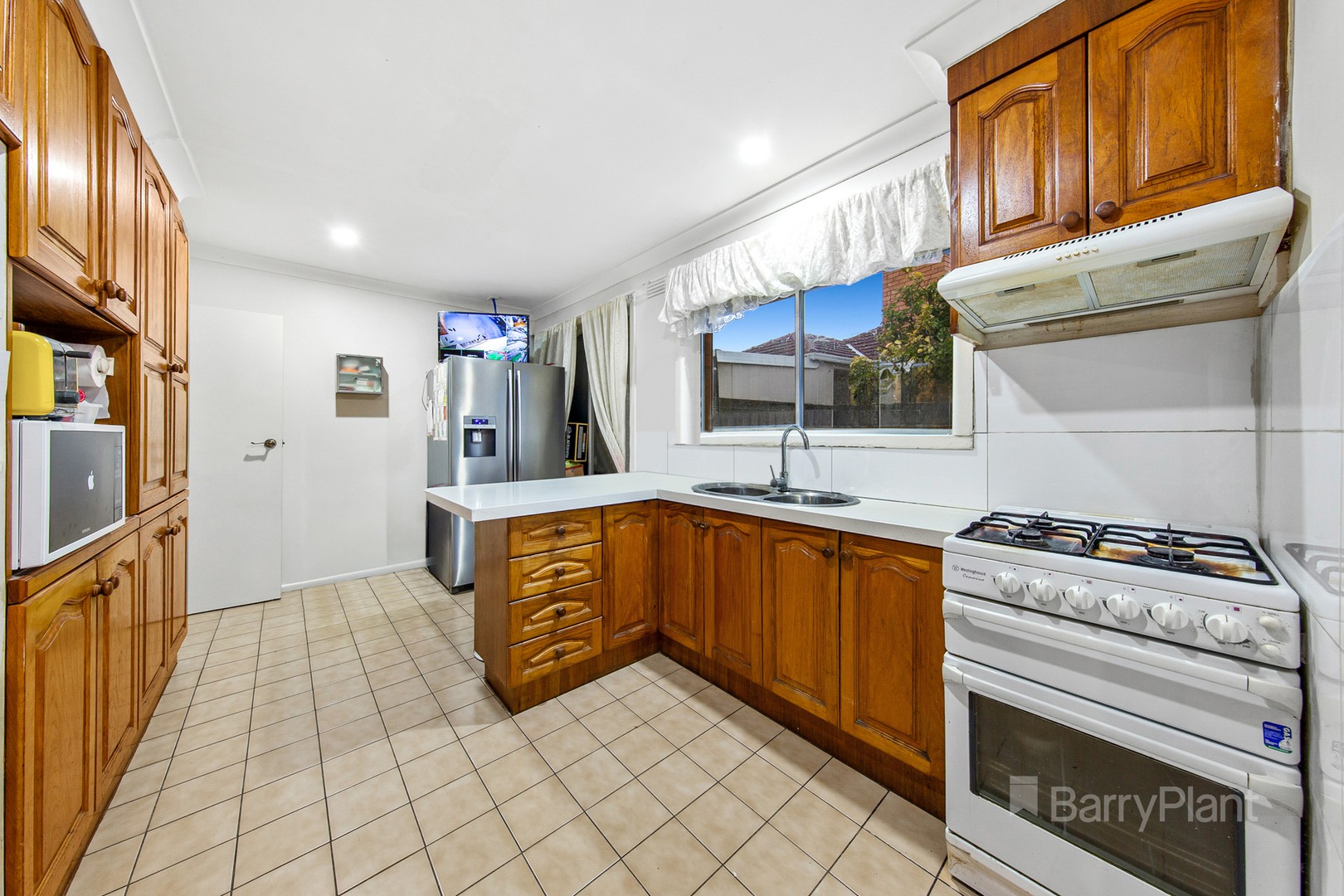 1 Maple Crescent, St Albans, VIC 3021, St Albans - Thumbnail 5