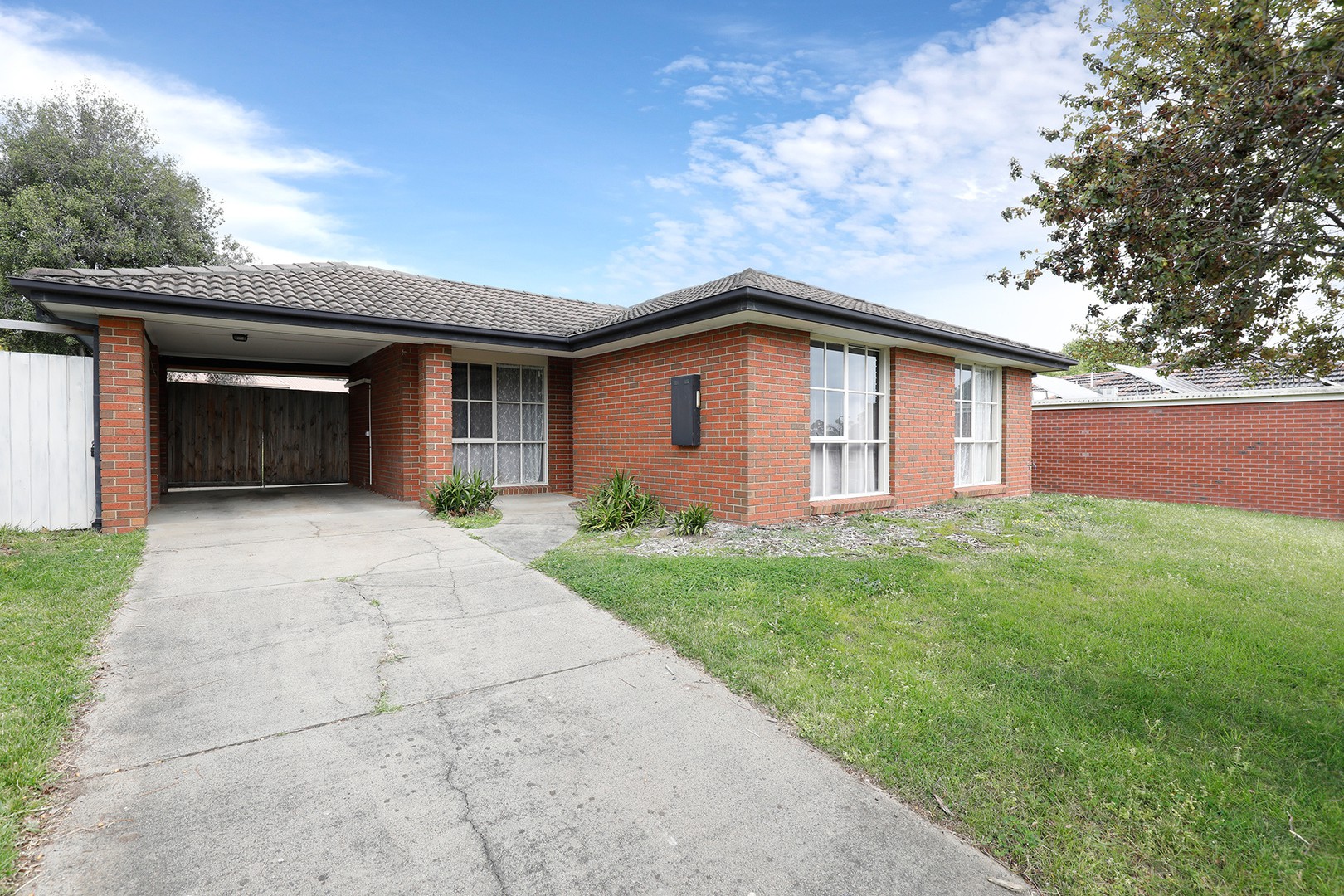 1 Marlesford Crescent, Berwick, VIC 3806 - Thumbnail 1 - 14/11/2023