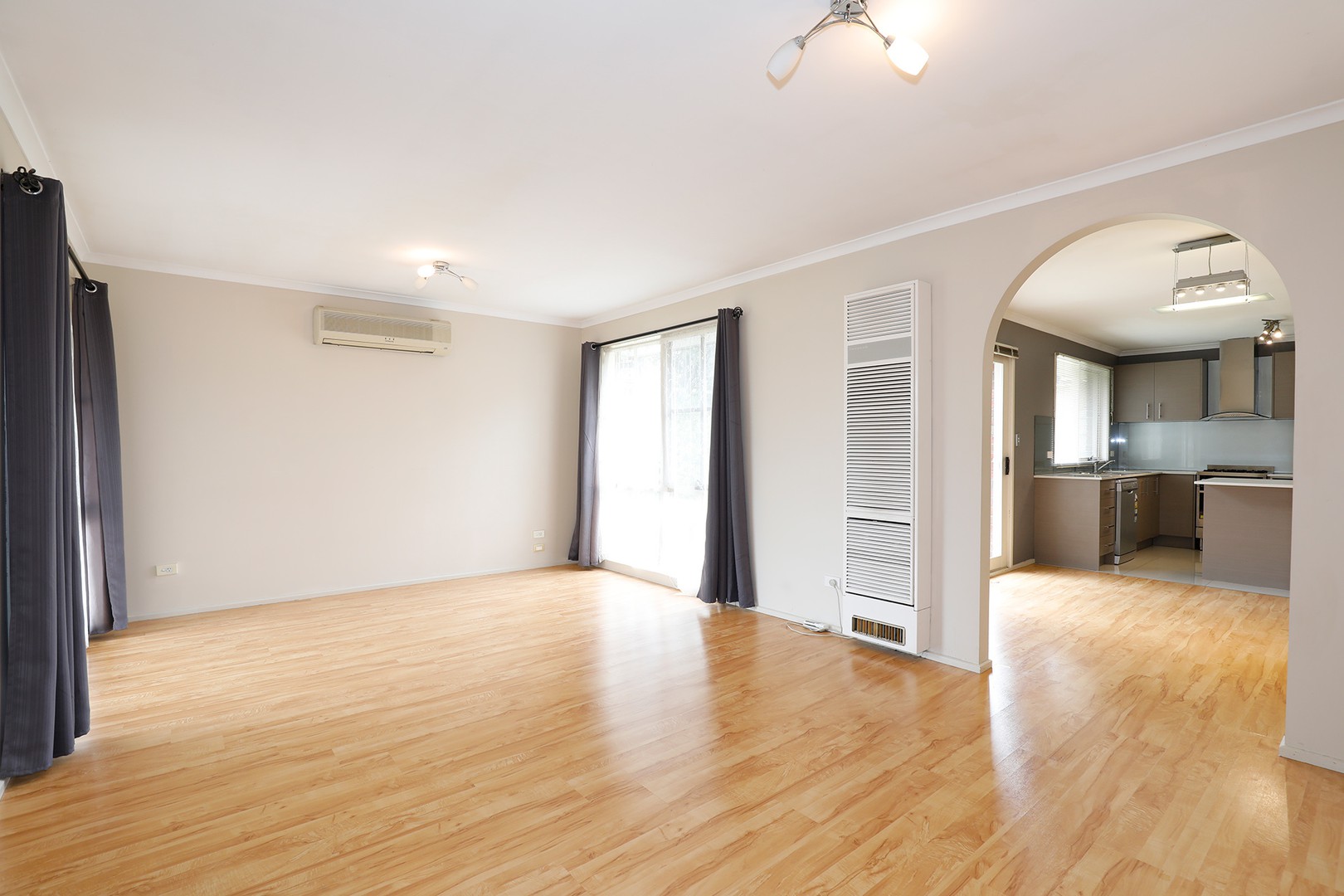 1 Marlesford Crescent, Berwick, VIC 3806, Berwick - Thumbnail 4