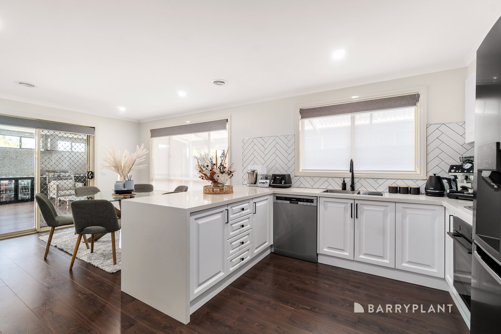 8/156 Station Street, Fairfield, Mill Park - Thumbnail 3