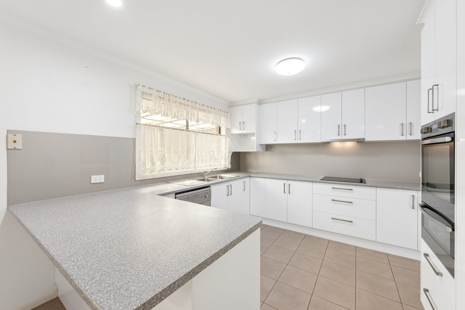 1 Mckay Place, Mildura, VIC 3500 - Thumbnail 2 - 27/10/2026