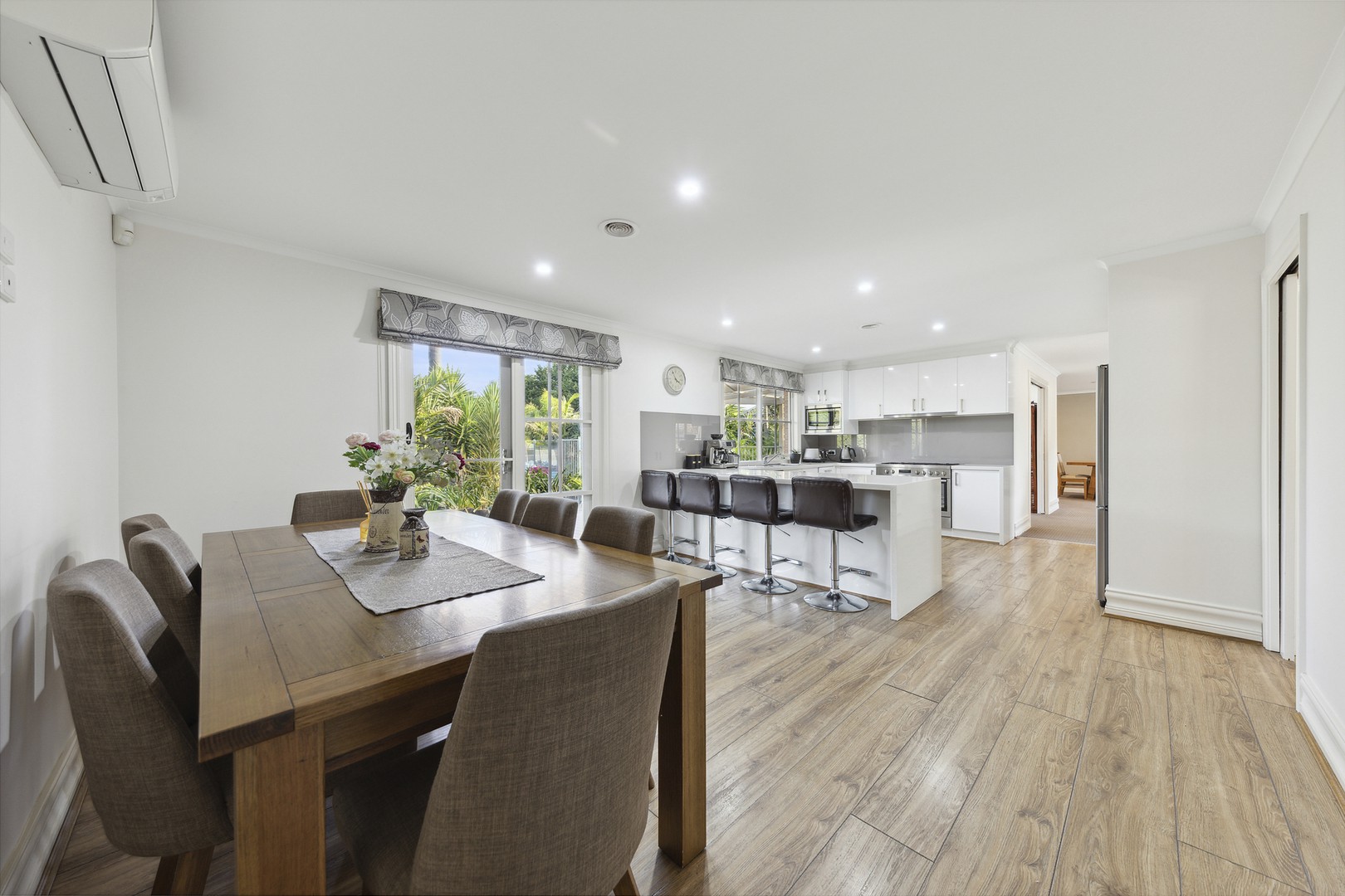 1 Meeking Drive, Pakenham, VIC 3810, Pakenham - Thumbnail 4