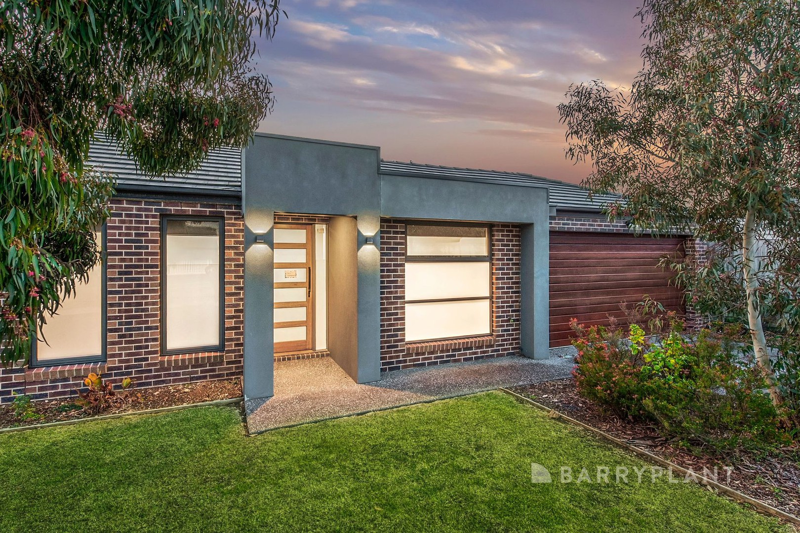 1 Melaleuca Road, Mount Martha, VIC 3934 - Thumbnail 2 - 11/09/2025