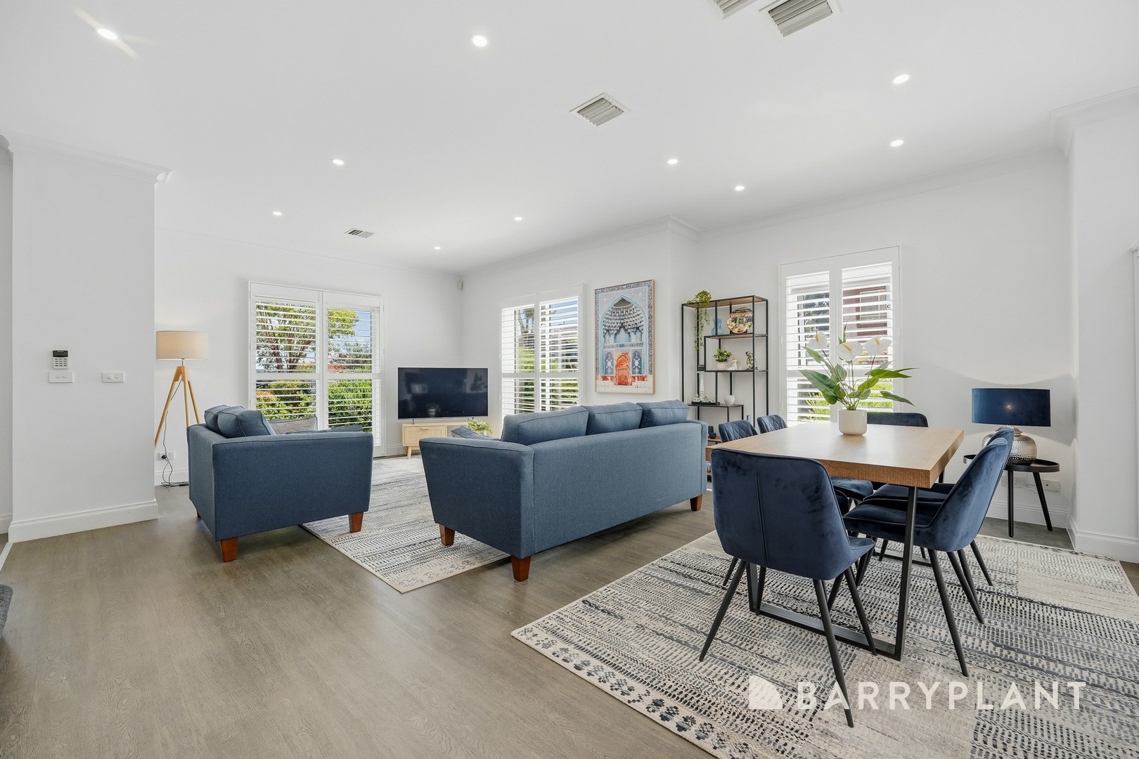 1 Minkell Court, Wantirna, VIC 3152 - Thumbnail 2 - 12/03/2026