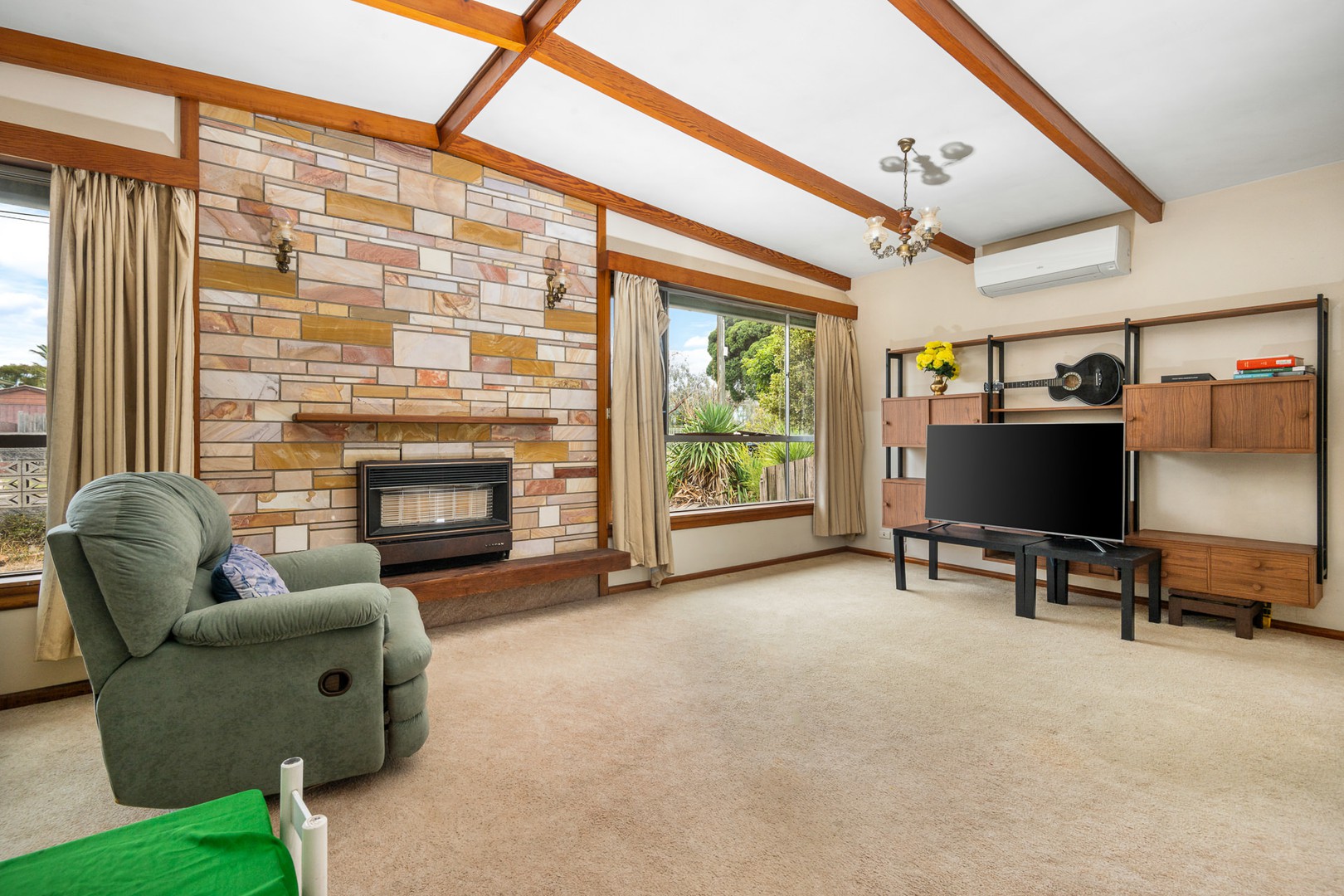 1 Mura Court, Grovedale, VIC 3216 - Thumbnail 2 - 29/04/2025