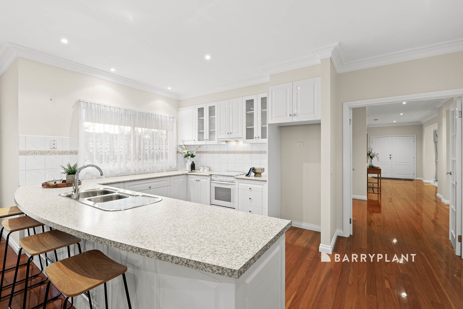 1 Nightingale Crescent, Berwick, VIC 3806, Berwick - Thumbnail 6