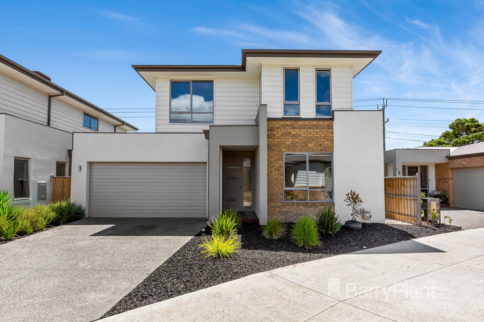 1 Oakmont Court, Frankston, VIC 3199, Frankston - Thumbnail 2