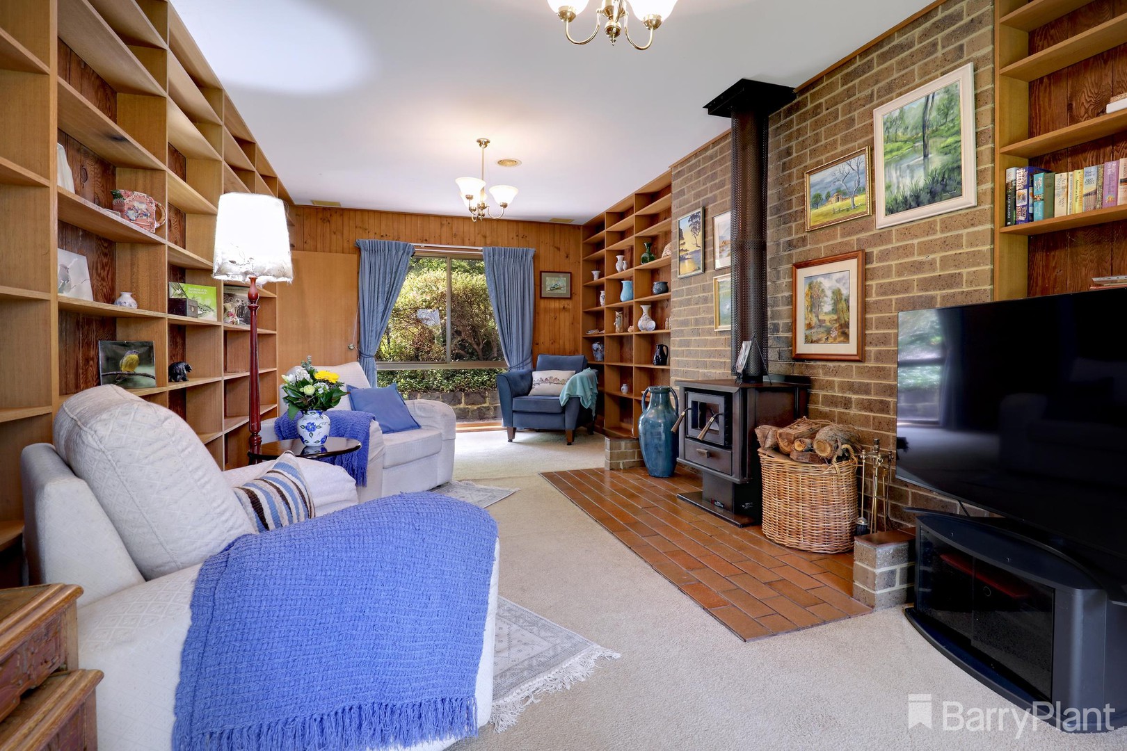 1 Outlook Road, Emerald, VIC 3782, Emerald - Thumbnail 2