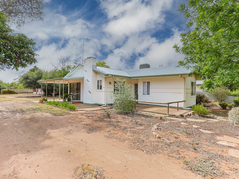 1 Park Street, Red Cliffs, VIC 3496 - Image - 04/12/2025