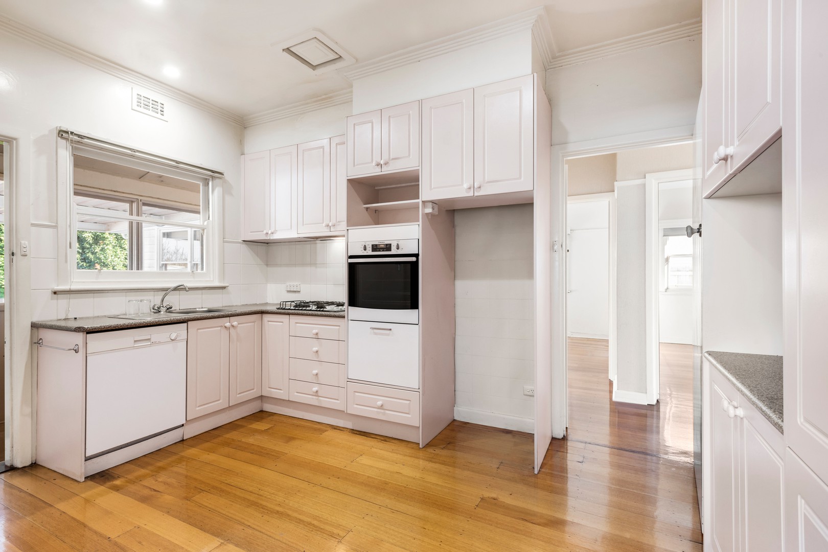 1 Pearcey Grove, Pascoe Vale, VIC 3044, Pascoe Vale - Thumbnail 3