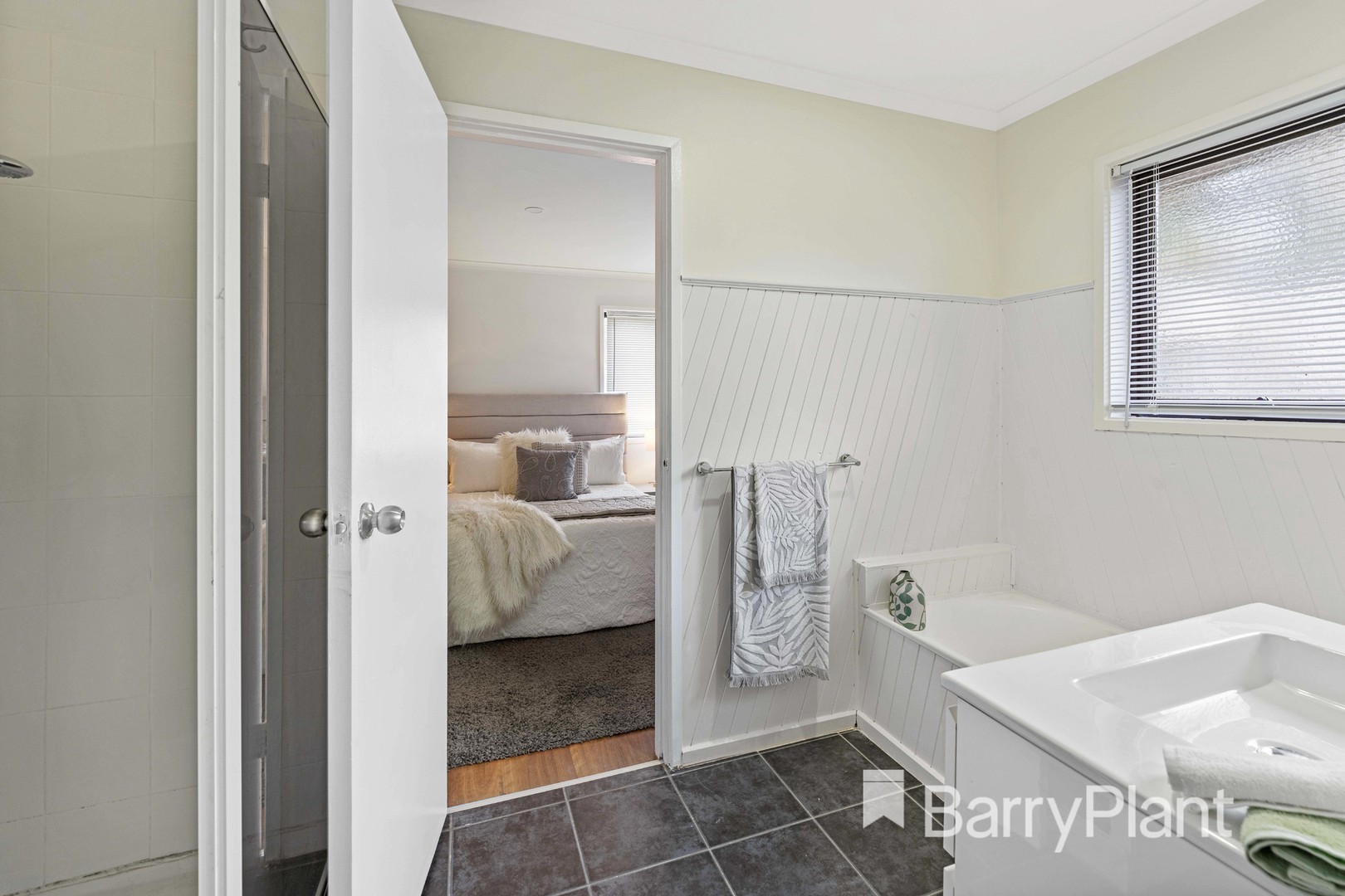 1 Pelican Place, Werribee, VIC 3030, Werribee - Thumbnail 5