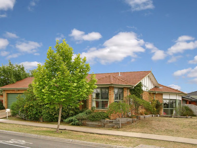 1 Pembroke Crescent, Craigieburn, VIC 3064 - Image - 14/07/2025