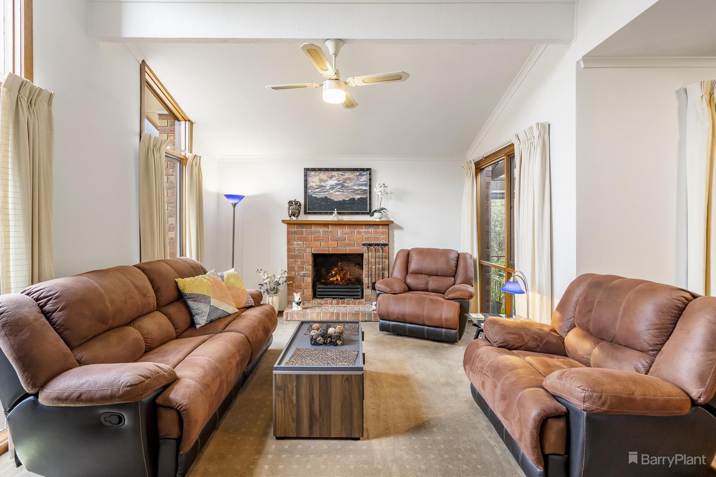 1 Pepper Court, Wattle Glen, VIC 3096 - Thumbnail 2 - 18/10/2023