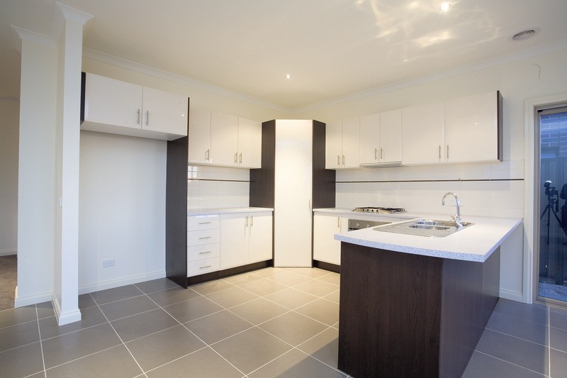 1 Peppertree Drive, Point Cook, VIC 3030, Point Cook - Thumbnail 5