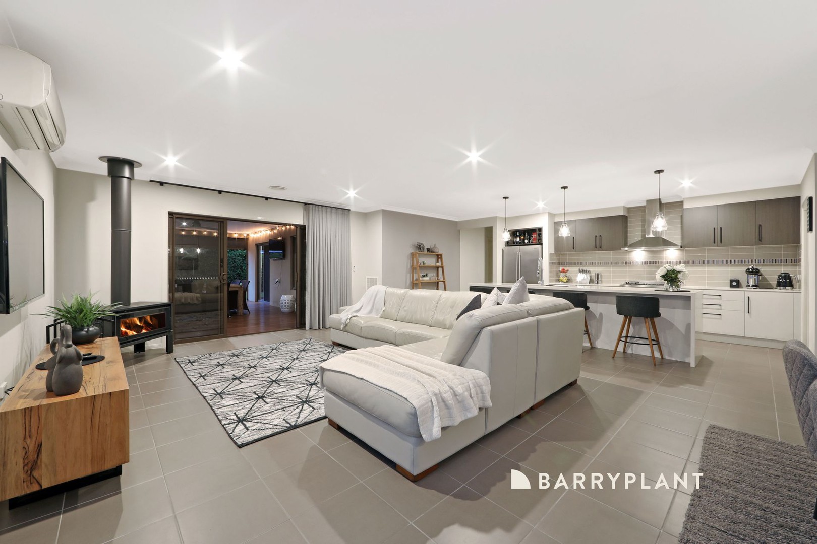 1 Perry Place, Lysterfield, VIC 3156, Lysterfield - Thumbnail 5