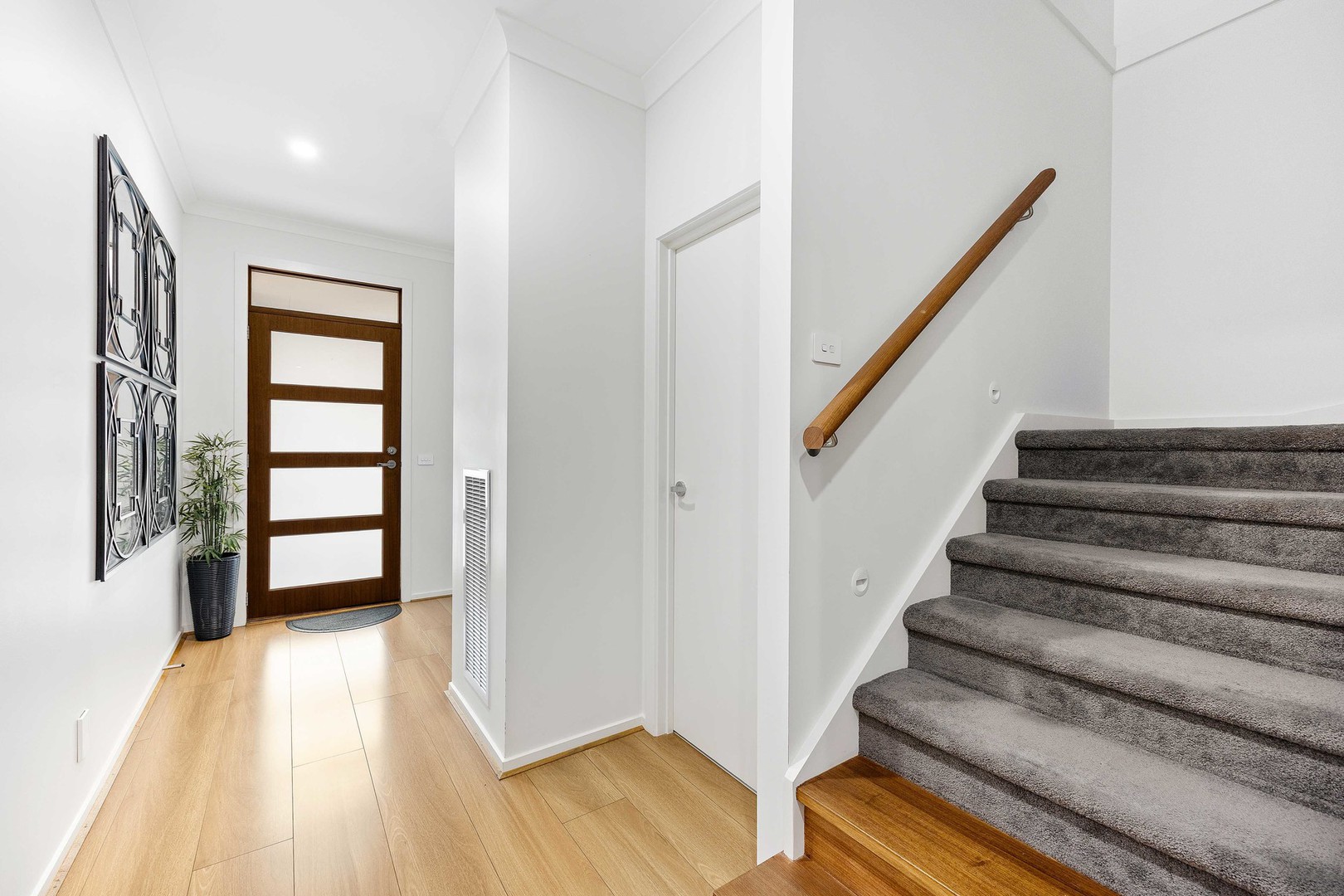 1 Persano Way, Taylors Lakes, VIC 3038 - Thumbnail 2 - 30/03/2026