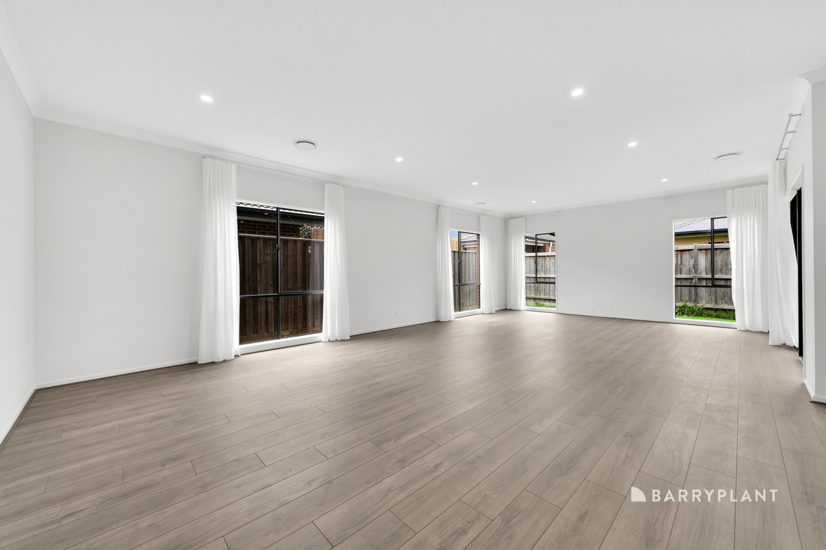 16 Pollard Avenue, Doreen, VIC 3754 - Thumbnail 2 - 21/11/2025