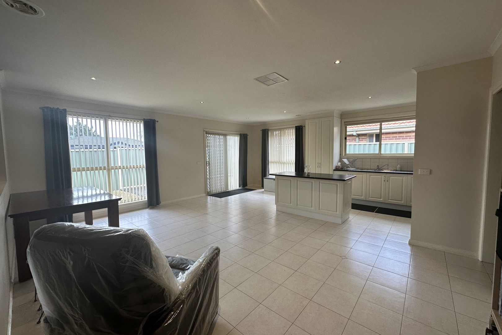 1 Rebecca Court, Hillside, VIC 3037, Hillside - Thumbnail 3