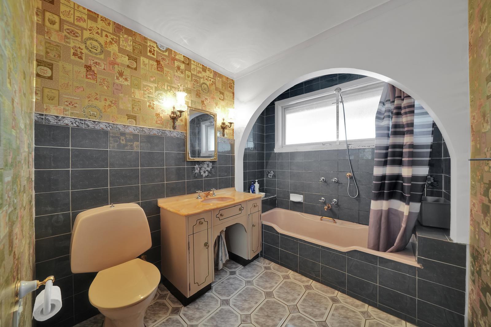 1 Redditch Crescent, Deer Park, VIC 3023, Deer Park - Thumbnail 8
