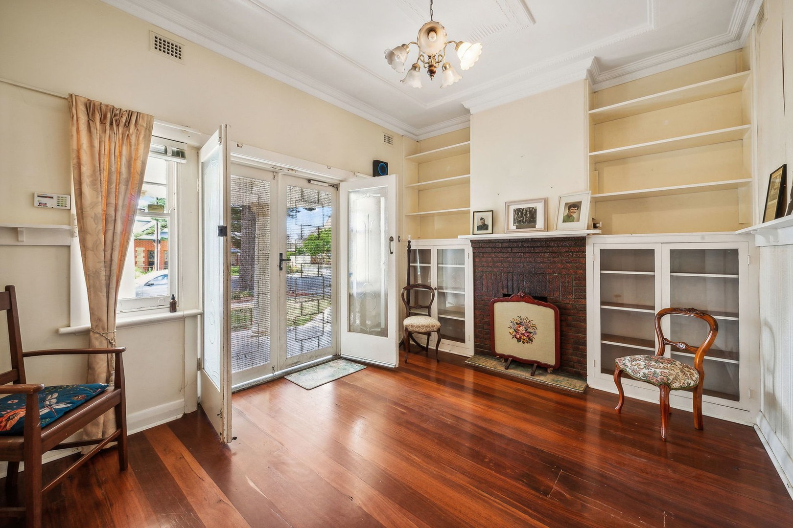 1 Reedie Street, Henley Beach, SA 5022, Henley Beach - Thumbnail 4