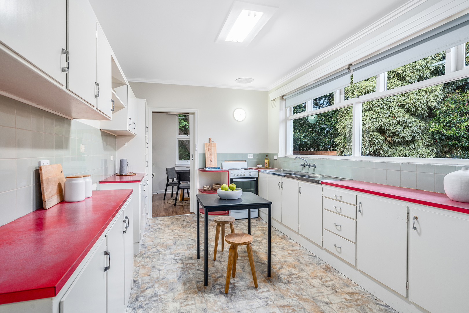 1 Remony Avenue, Highton, VIC 3216, Highton - Thumbnail 4