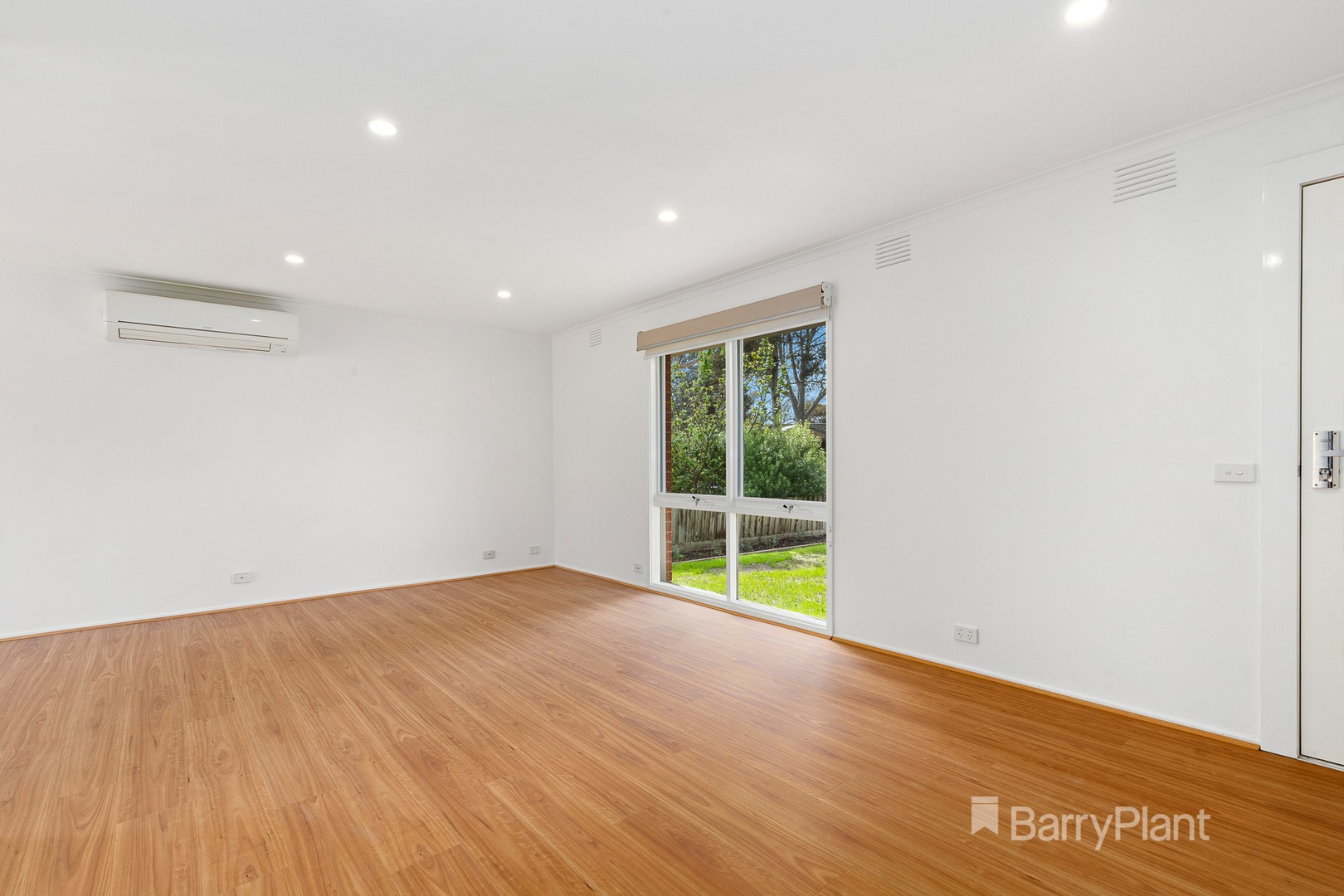 1 Retford CloseBayswater North, VIC 3153, Bayswater North - Thumbnail 2