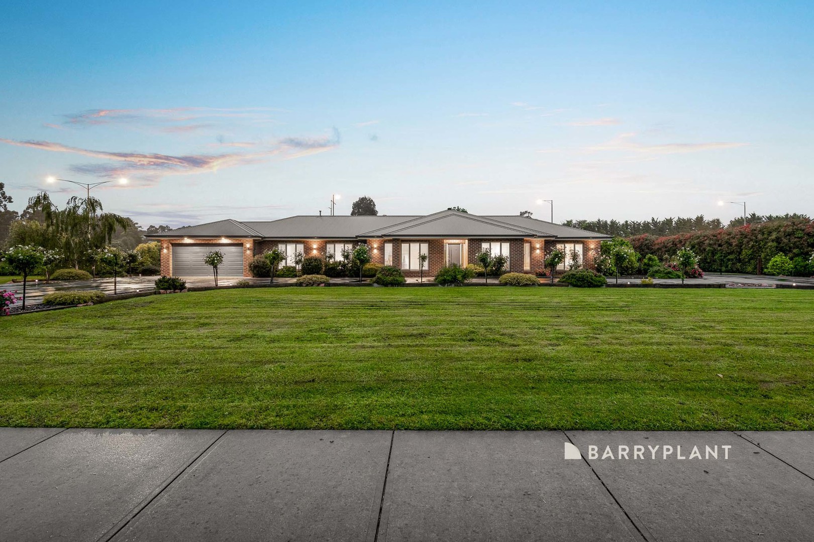 1 Ripplebrook Court, Drouin, VIC 3818 - Thumbnail 2 - 12/11/2025