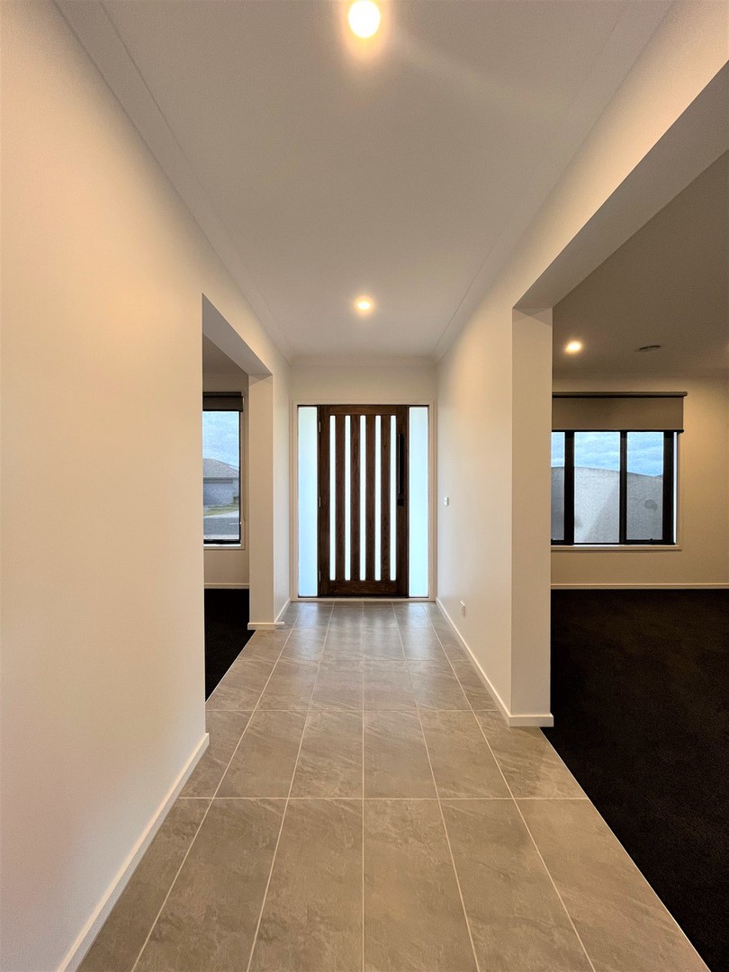 1 Riverina Boulevard, Brookfield, VIC 3338, Brookfield - Thumbnail 2