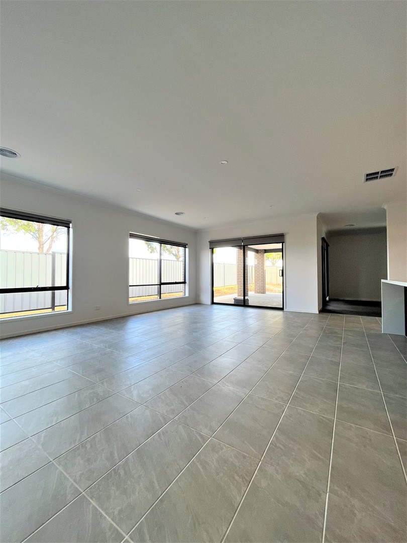 1 Riverina Boulevard, Brookfield, VIC 3338, Brookfield - Thumbnail 8