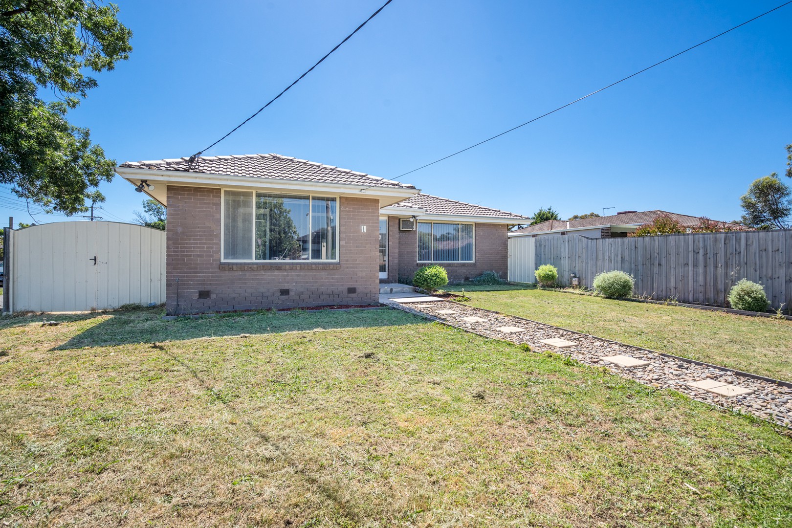 1 Riversdale Street, Craigieburn, VIC 3064, Craigieburn - Thumbnail 2