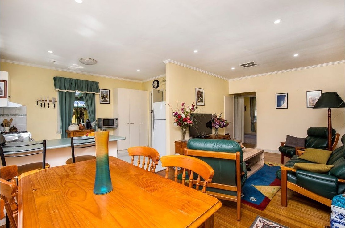 1 Robinson Street, Jacana, VIC 3047 - Thumbnail 1 - 02/09/2026